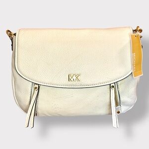 Michael Kors Evie Medium Cream Pebbled Leather Shoulder Bag NWT w/Dustbag